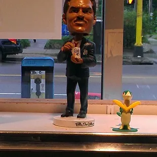 Billy Dee will ALWAYS be the definition of cool.