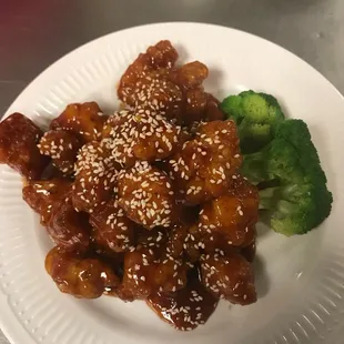 Sesame Chicken+Broccoli Lunch special.