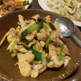 Dry Pot Cauliflower