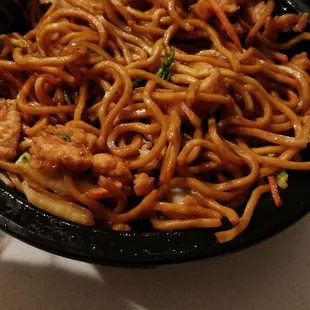 Chicken Lo Mein