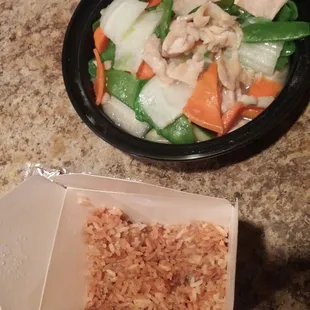 THIS IS NOT FRIED RICE!! And where the heck is the chicken in my chicken and snow peas??!