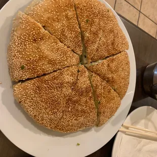 Pan-fried seasame cake (芝麻大餅）