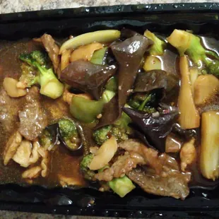 Shrimp Beef Chicken in Garlic Sauce