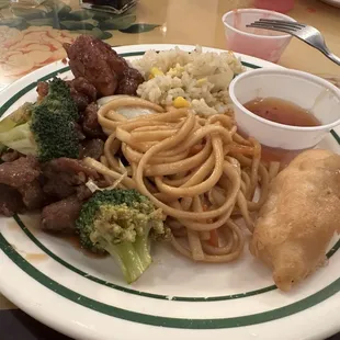 Plate #2 Beef Broccoli, Combination Lo Mein, Sweet &amp; Sweet And Sour Chicken, Fried Rice
