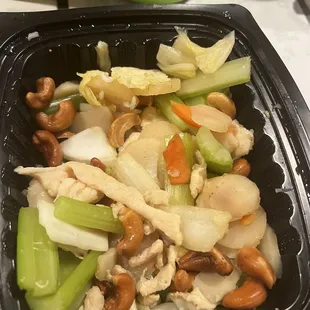 Cashew chicken.  Non sauce.  Plain. No flavor.