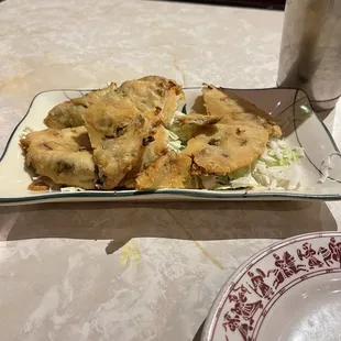 food, chicken wings and fried chicken