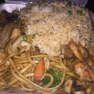 Lo mein combo. Wasn't expecting it to come with rice
