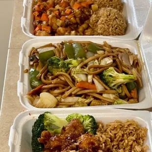 General Tso chicken, Lo Mein, Governors shrimp.