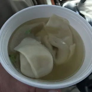 Wonton soup, I like it!