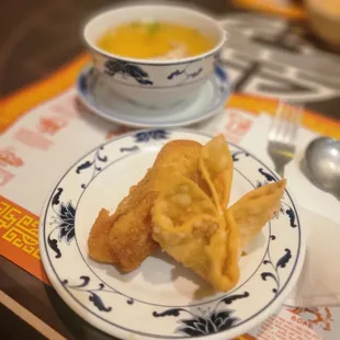 102. Crab Rangoon (6) 101. Egg Rolls (2)