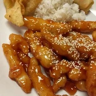 Honey chicken - my daughter ordered right; this was amazing!