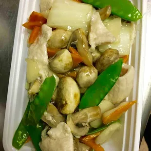 Moo goo gai pan