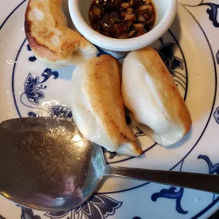 Potstickers, couldn&apos;t wait to dive in, 6 per serving