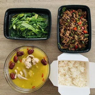 Pepper Hog Maw &amp; Chicken  Stir-Fried Leaf lettuce  Hunan Style sautéed beef