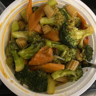 Szechuan Broccoli + baby corns &amp; carrots. Perfect heat too!