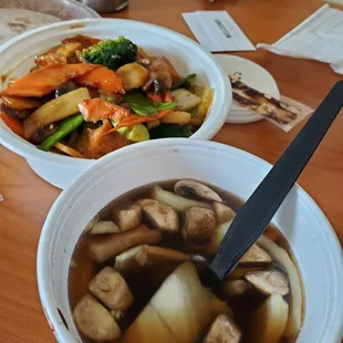 Vegetable soup and Hunan vegetables