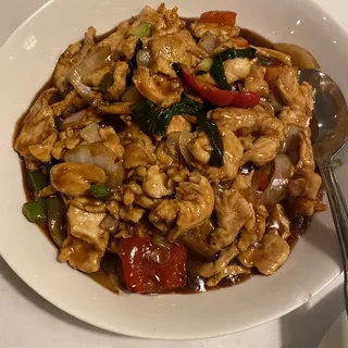 Chicken with Garlic Sauce*