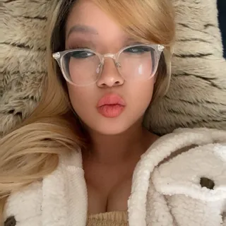 Vi T.