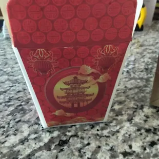 Chicken Lo Mein Container