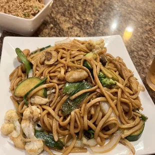 Vegetable Lo Mein