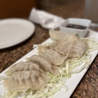 8 Steamed Dumplings