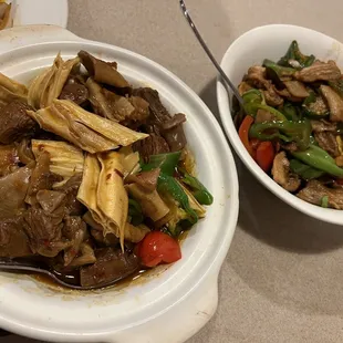 Spicy beef flank dry pot