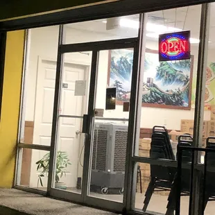 Front closed, due to COVID. Use side window.