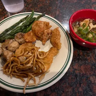 chicken wings, fried chicken wings, poultry, bbq chicken, chicken, chicken wings and fried chicken, food, bbq wings, fried chicken