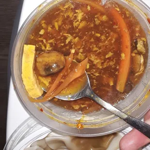 Hot and sour soup with dumplings