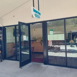 Open front door of Hunan Yuan May 20, 2022 at noon.