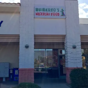 Front of Hunberto's Mexican Food in Gilbert