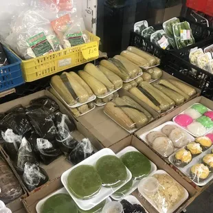 Sticky rice and other food