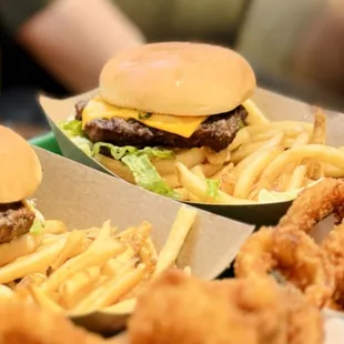 Classic Cheeseburger