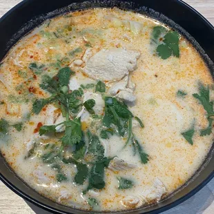 12/12/21 (sun): Tom Kha Noodle Soup w/ Chicken. Soooo goood!!