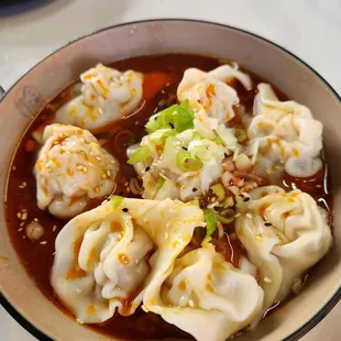 Wontons in chili oil