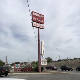 Hungry Farmer outside sign