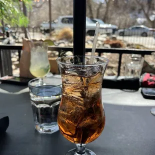 Apricot aperol spritz