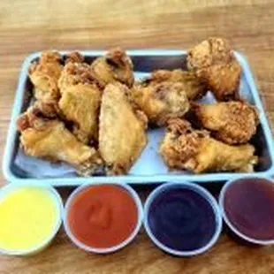 fried chicken, fried chicken wings, chicken wings and fried chicken, food, chicken, bbq chicken, chicken wings, bbq wings, poultry