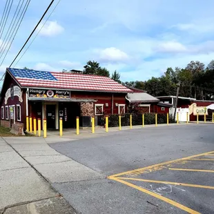 Dec 2021: Exterior Pic 2 of 7