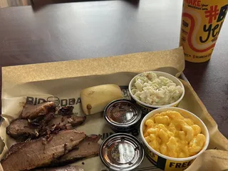 Dickies BBQ