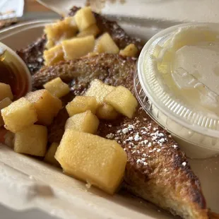 Half order French toast (only weekends)