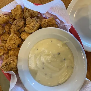 Fried Mushrooms with Cream Gravy