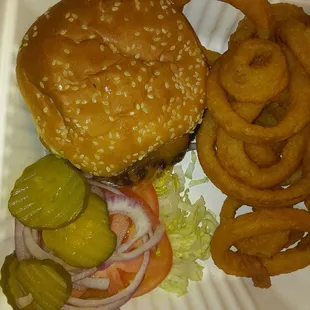 Cheeseburger and Onion Rings