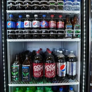 Choose from 8 mouthwatering crust flavors: Butter, Butter Cheese, Asiago Cheese, Ranch, Onion, Cajun, Sesame and Garlic Herb