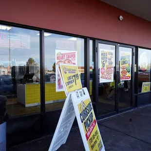 HOME OF THE ORIGINAL FLAVORED CRUST PIZZA