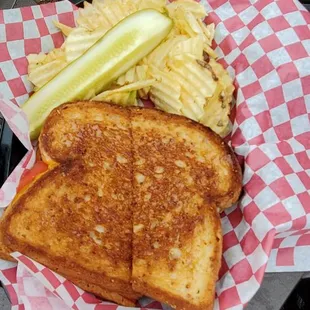Deluxe grilled cheese