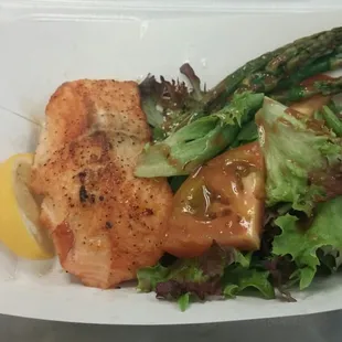 Amazing &amp; Healthy Meal for $8!!! Seared Lemon Pepper Salmon, grilled asparagus, cherry tomato, mixed greens, balsamic glaze, &amp; EVO. :) :) :)