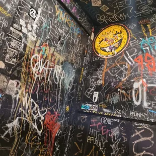 6/15/2023 - A truly punk rock bathroom though clean so you do not need to hover to use the facilities.