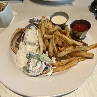 Gyros Plate w/Hand-Cut Fries