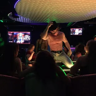 Johnny Utah working that cowboy charm